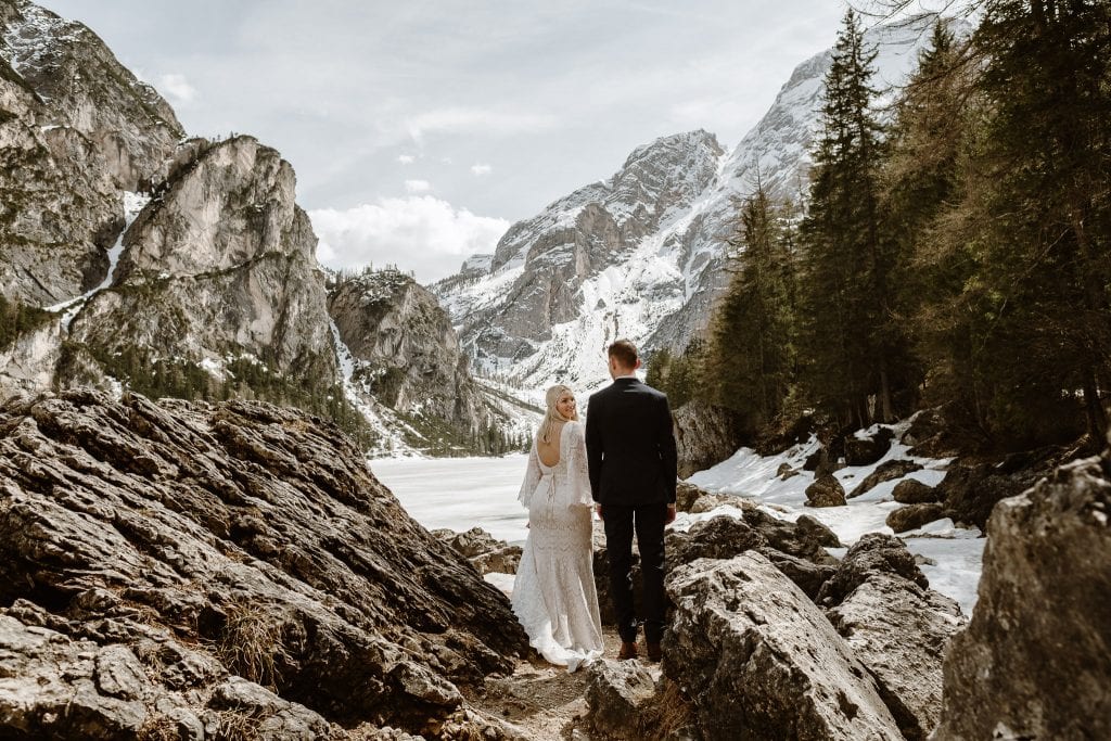 winter elopement in the Dolomites